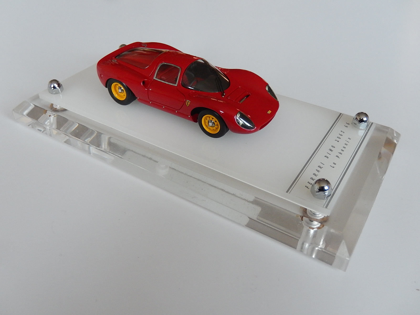 Momo factory : Ferrari Dino 206 S 1966  --> SOLD